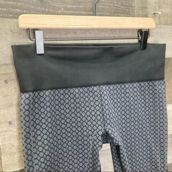 Lululemon In The Flow Crop II - Heathered Deep Coal - Picture 5 of 11